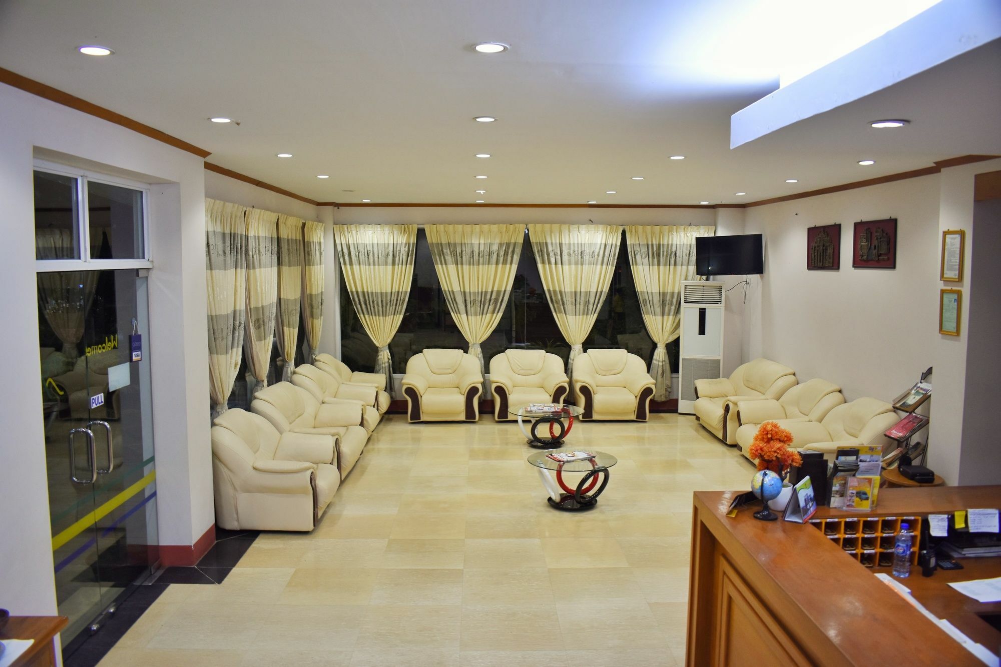 Shwe Poe Eain Hotel New Bagan Eksteriør billede